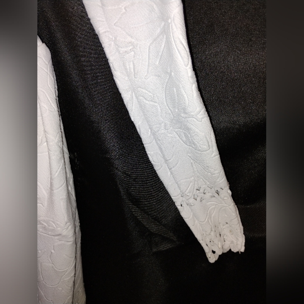 Xfer VTG Off The Shoulder wedding dress - Picture 10 of 13